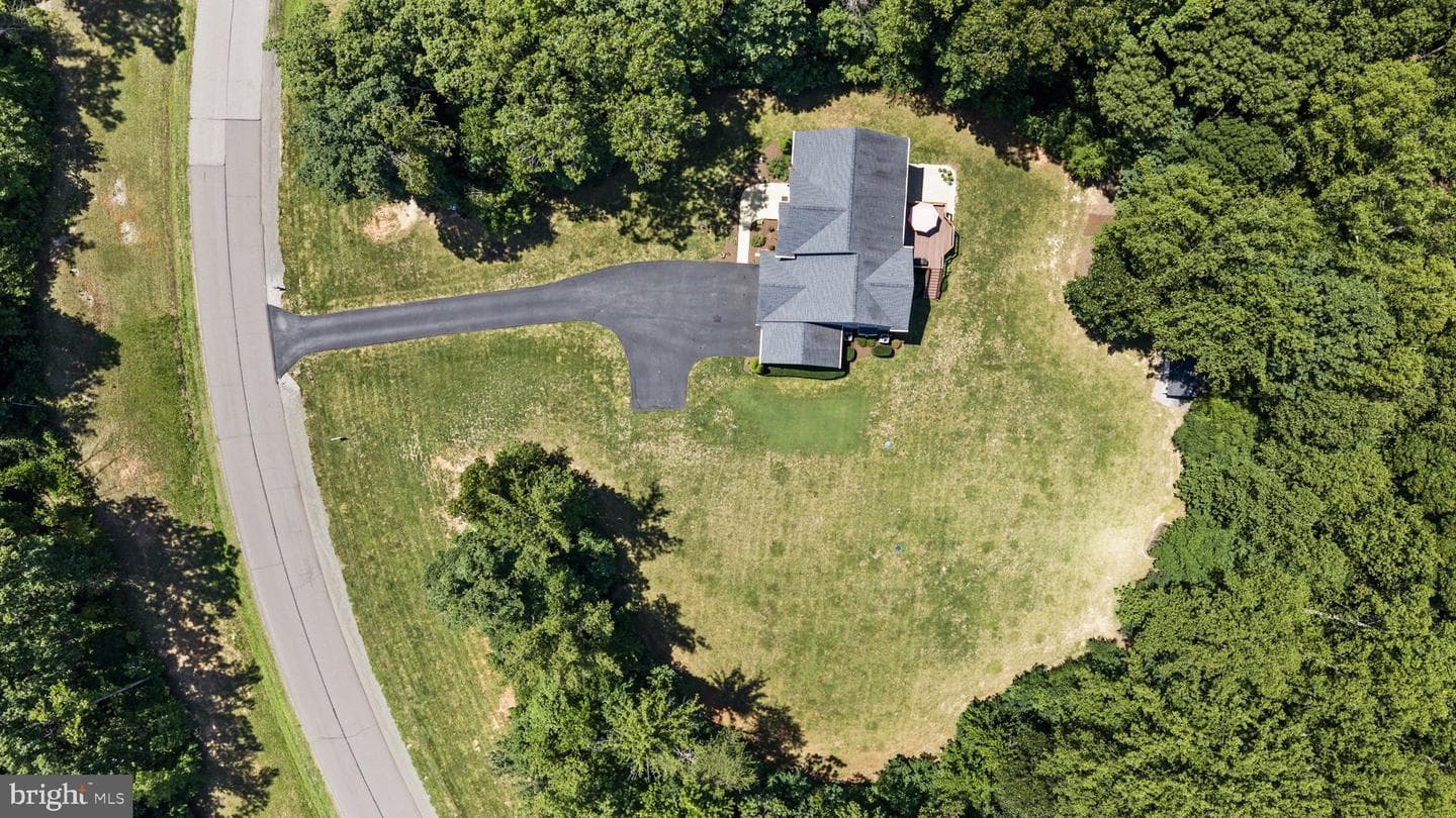 196 McPherson Drive photo 89