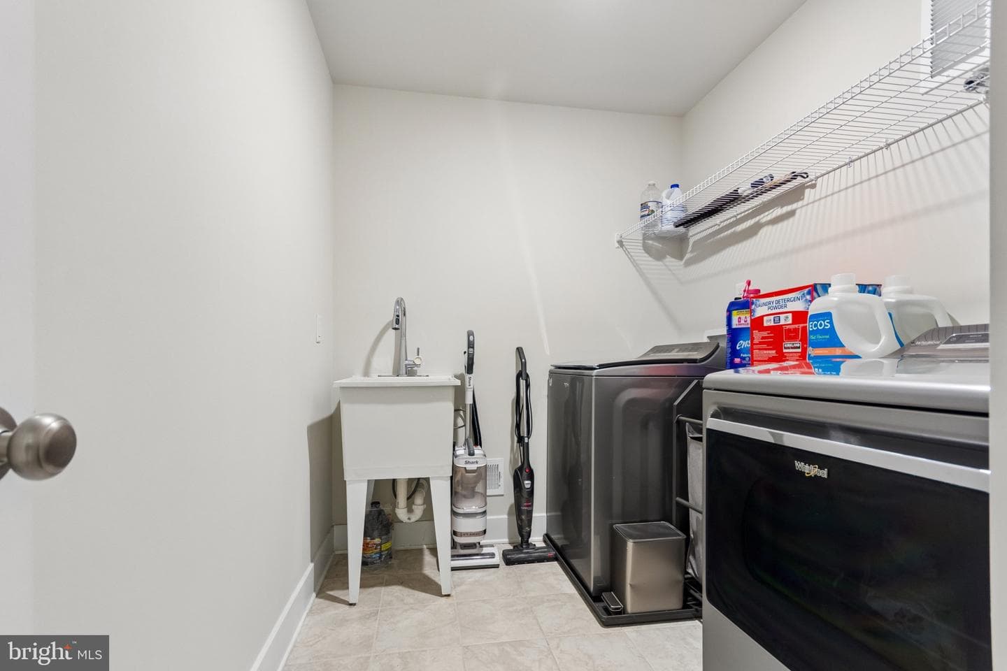 717 Long Meadow Drive photo 29