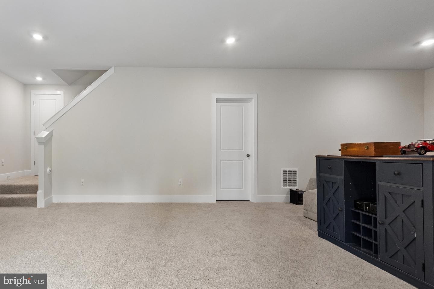 717 Long Meadow Drive photo 38
