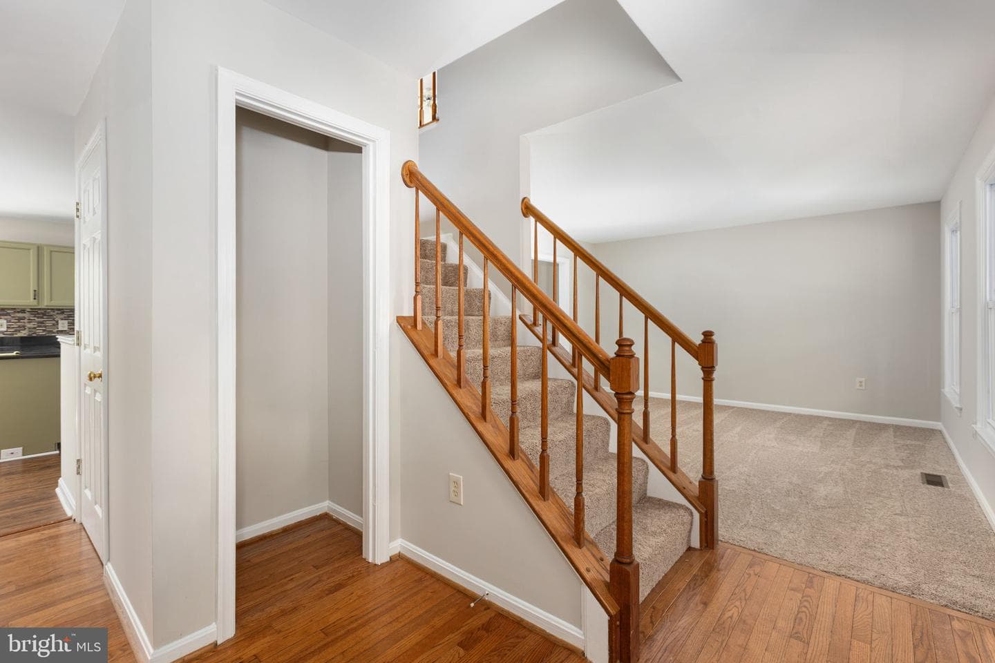 1 Markham Way photo 12