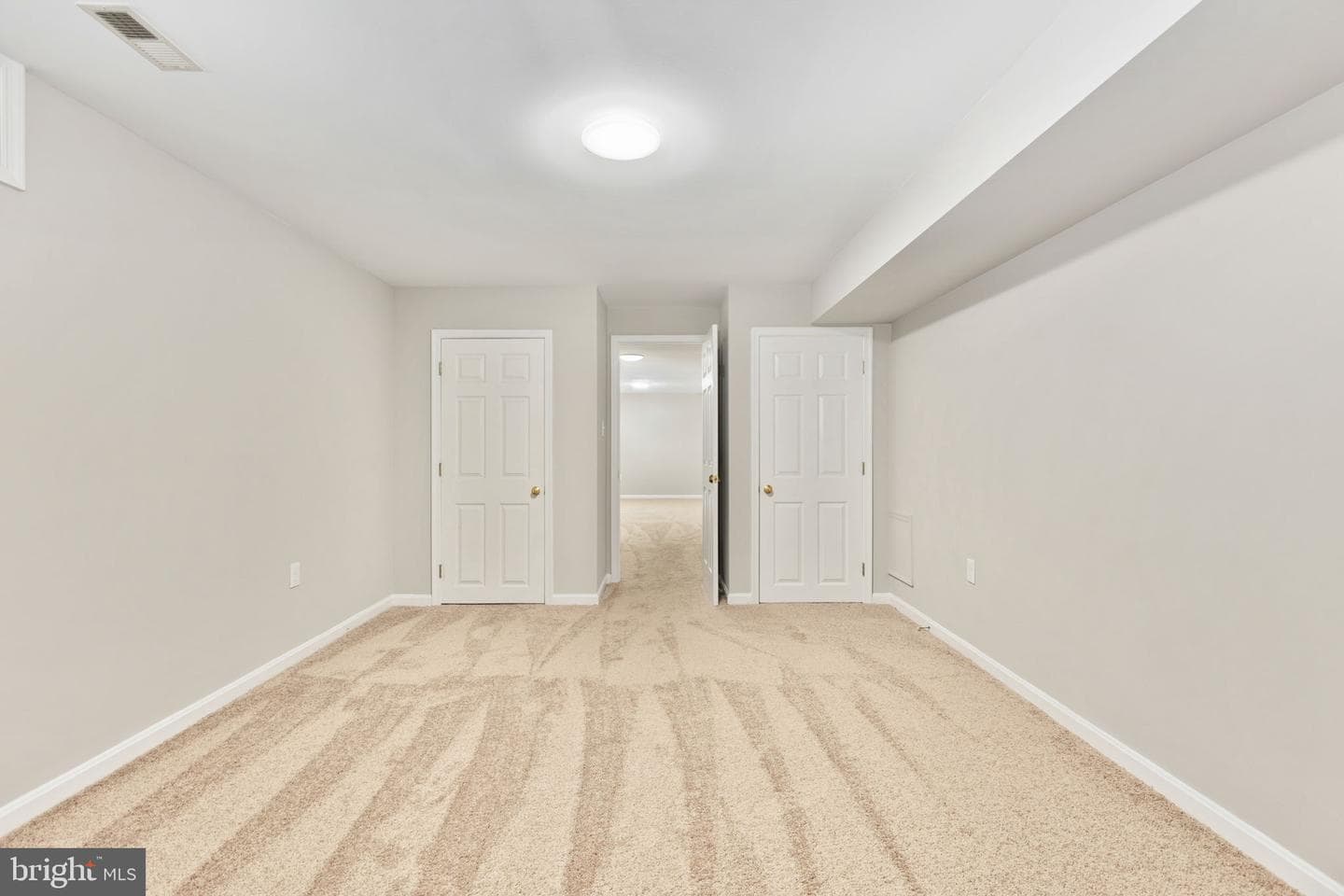 1 Markham Way photo 59