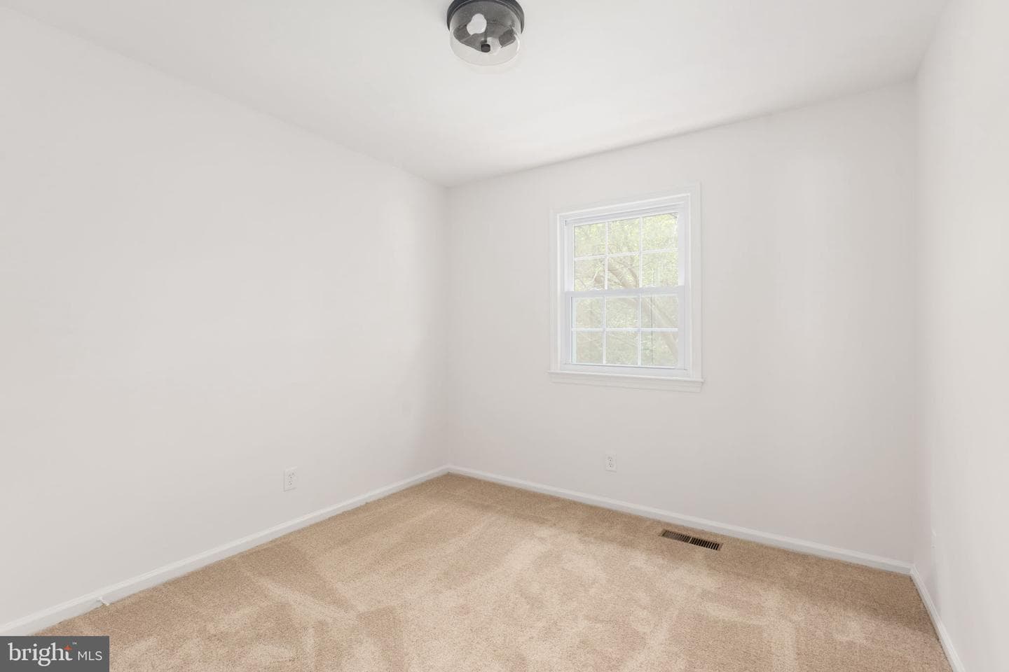 227 Overlook Court photo 30