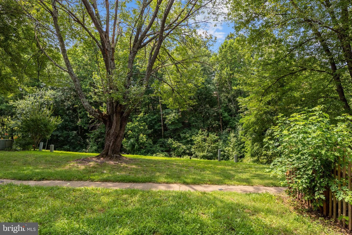 227 Overlook Court photo 34