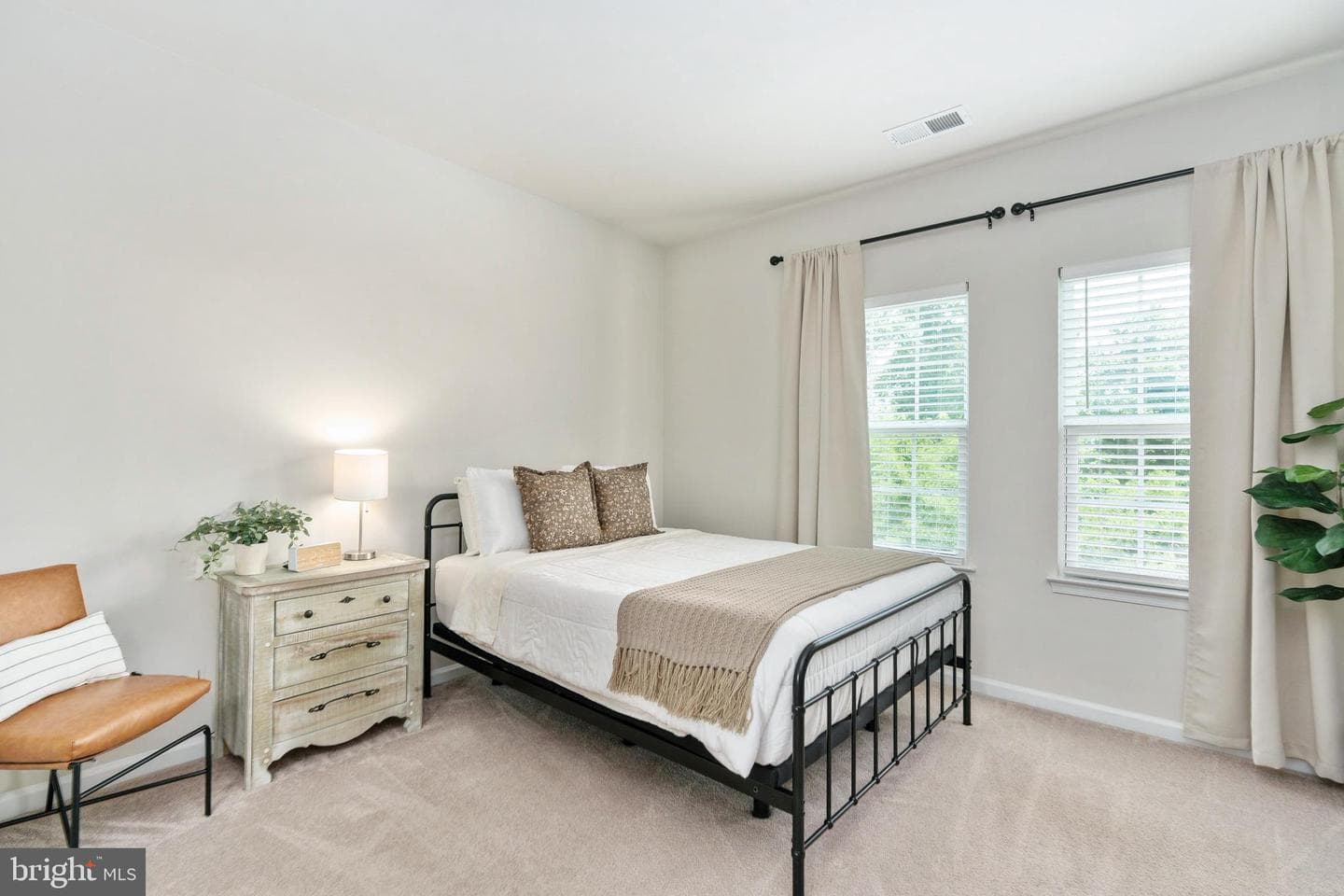 533 View Point Way photo 39