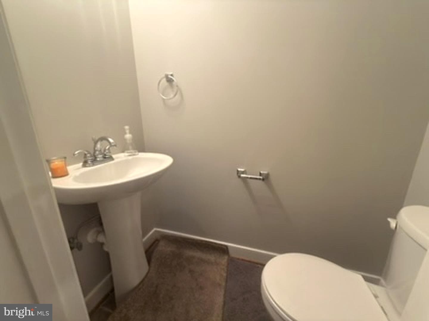410 Munsons Hill Court photo 27