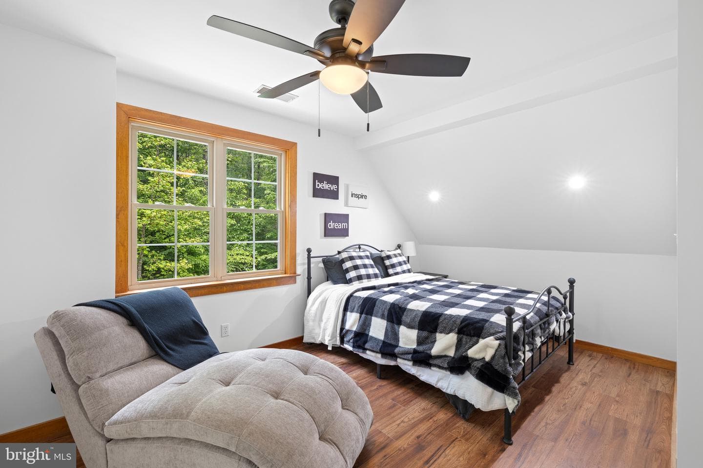 81 Lady Jane Lane photo 30