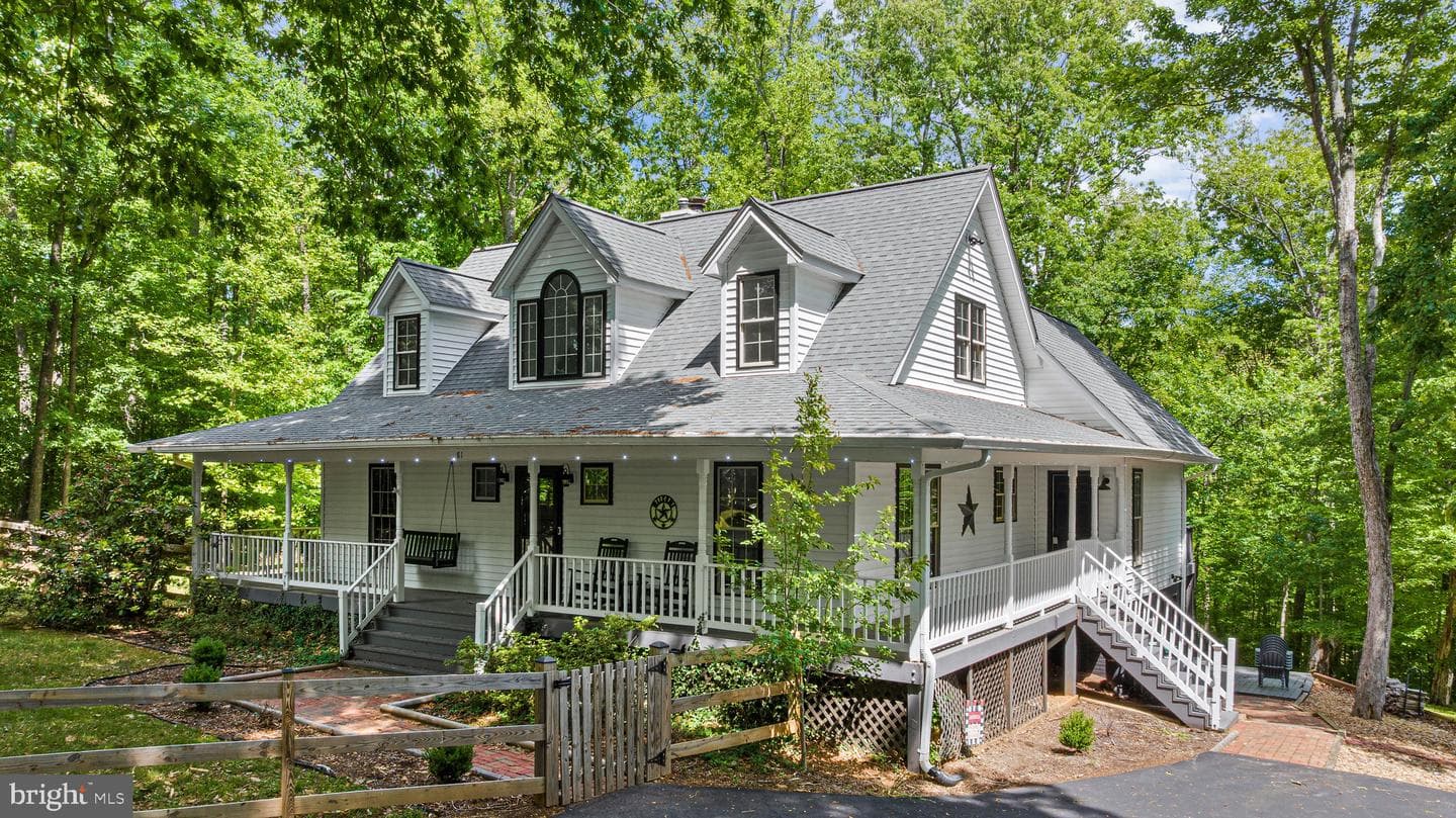 81 Lady Jane Lane photo 4