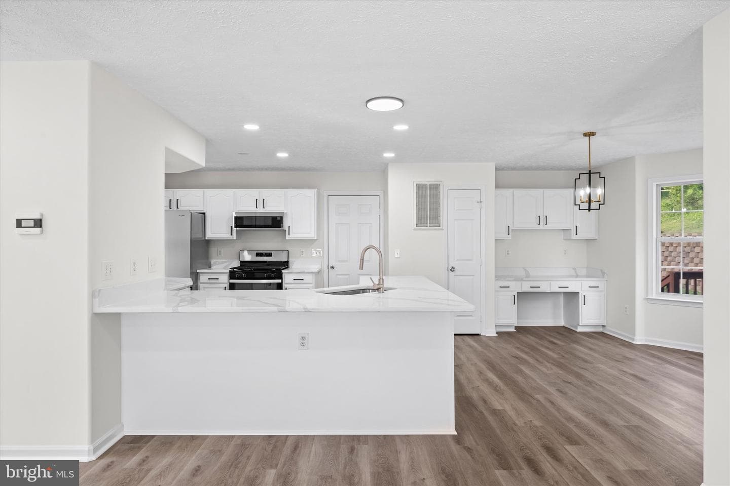 28 Brush Everard Court photo 11