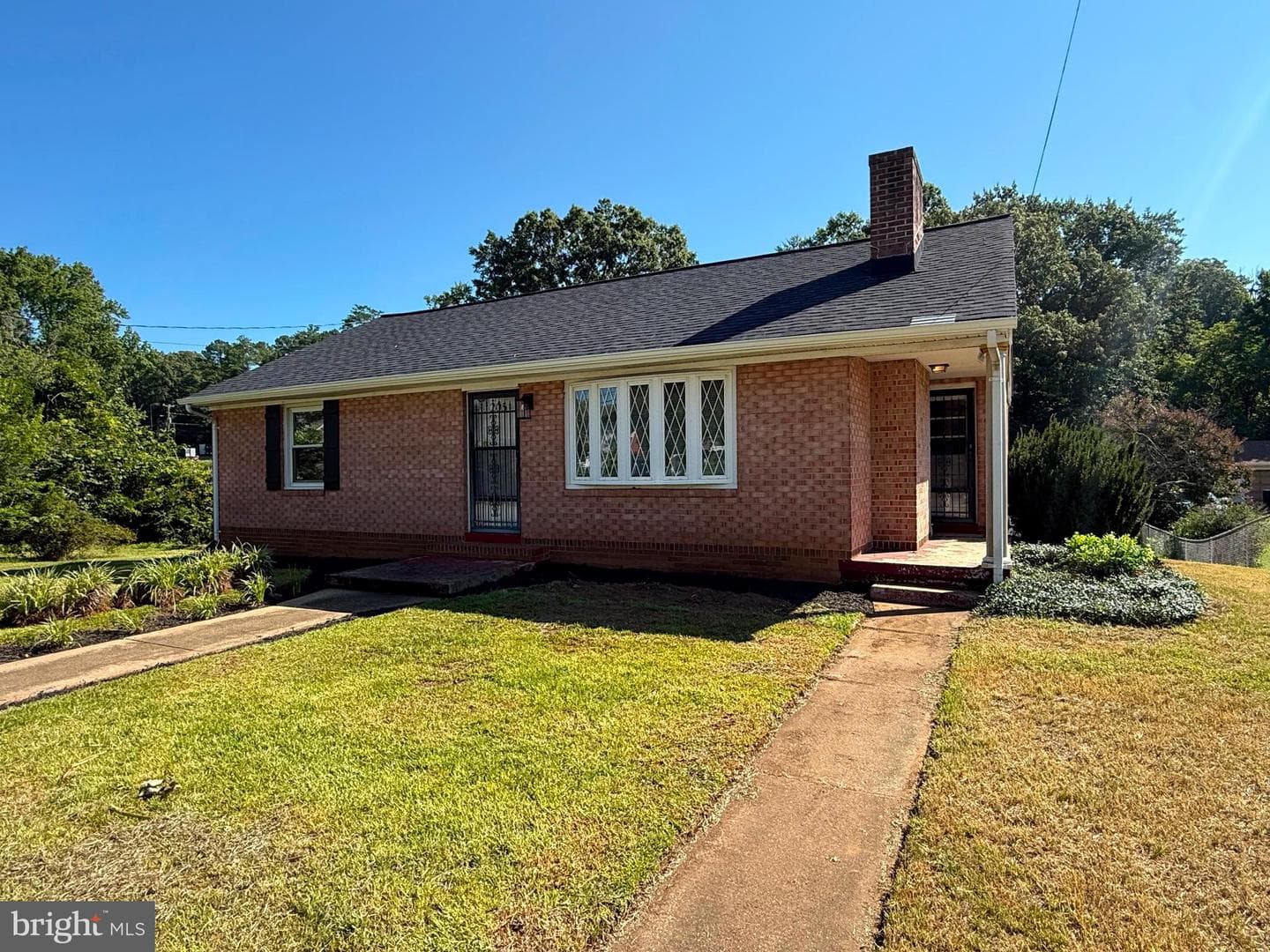 205 Maple Street photo 1