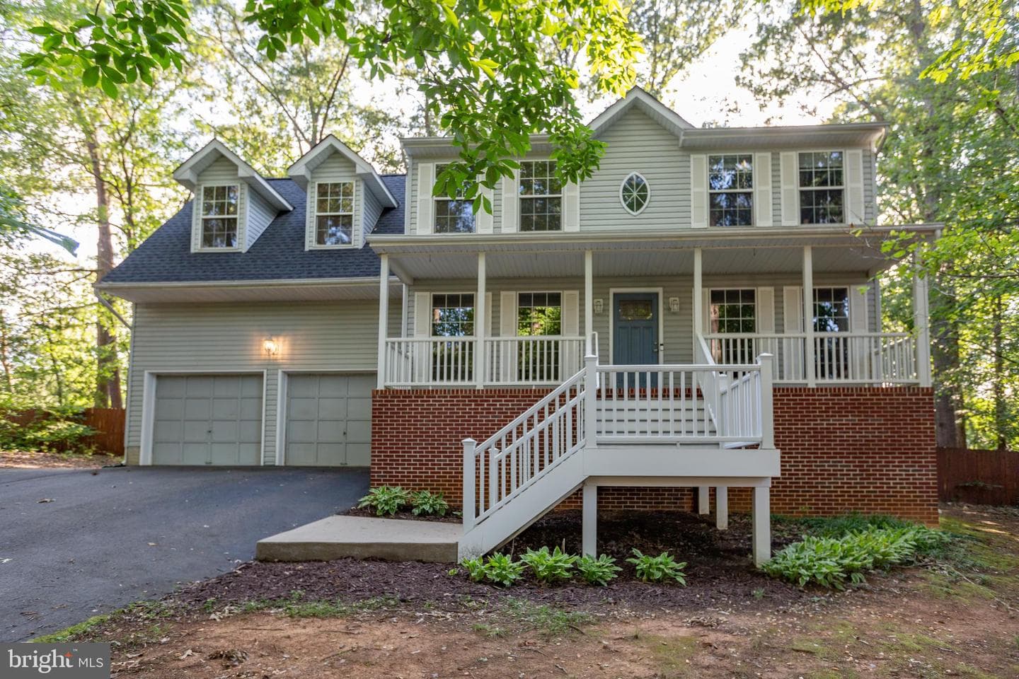 15 Twin Lake Court photo 1
