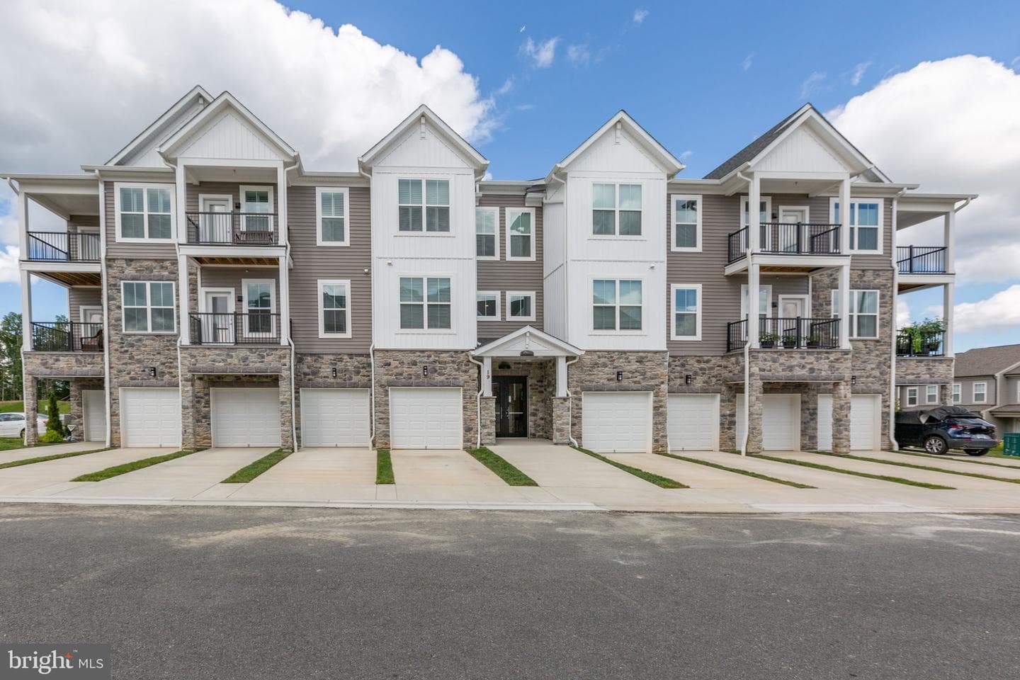 19 Artemisia Way Way #101 photo 1
