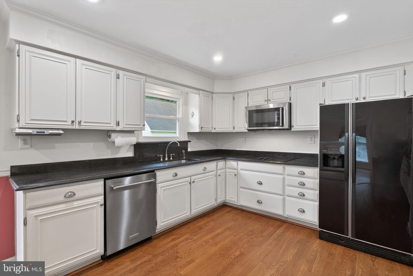 4073 Bridgehampton Lane photo 13