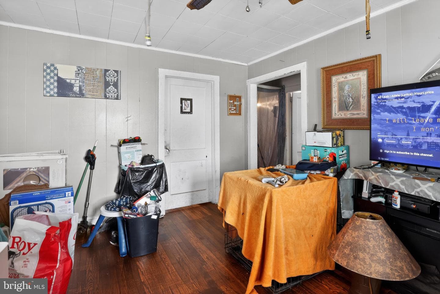 187 Court Dr photo 6