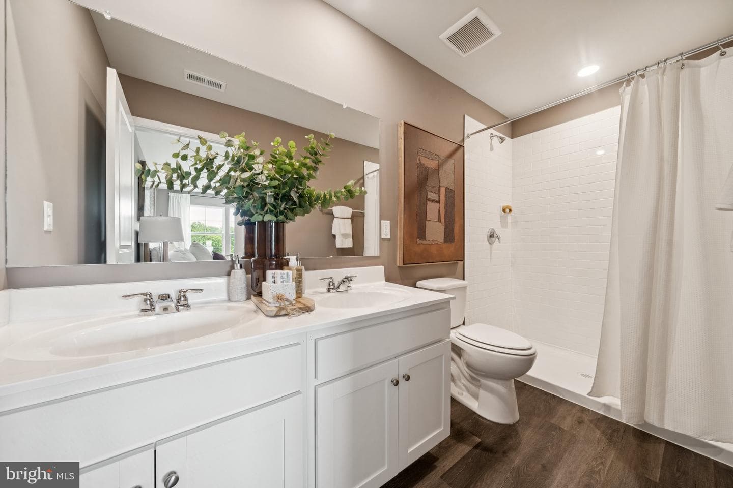 201 Camden Drive photo 25