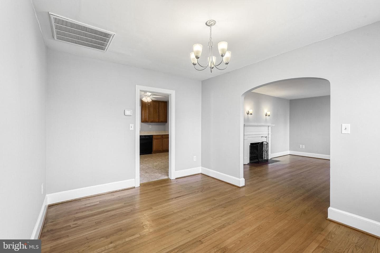 518 Bancroft Avenue photo 25