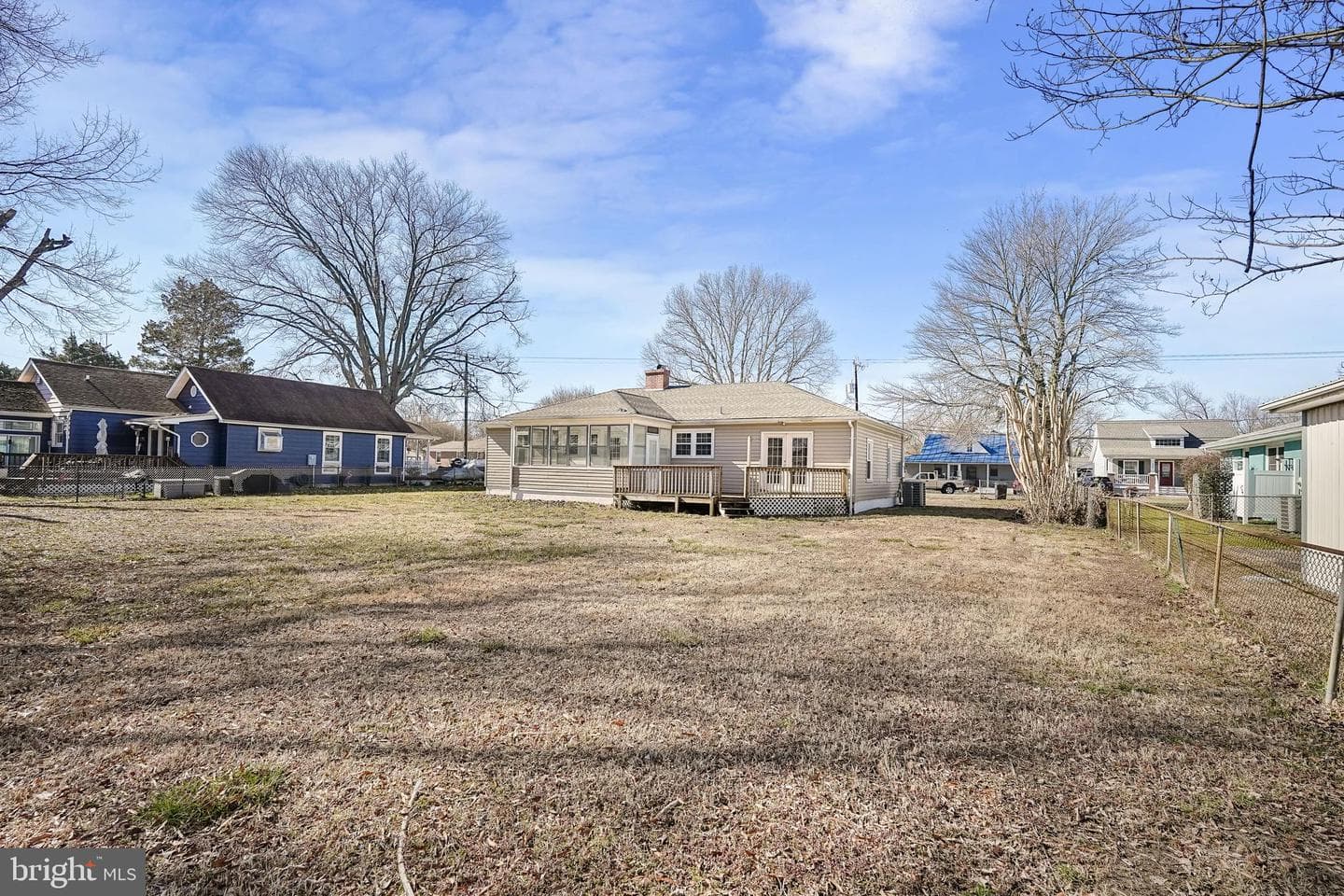 518 Bancroft Avenue photo 36