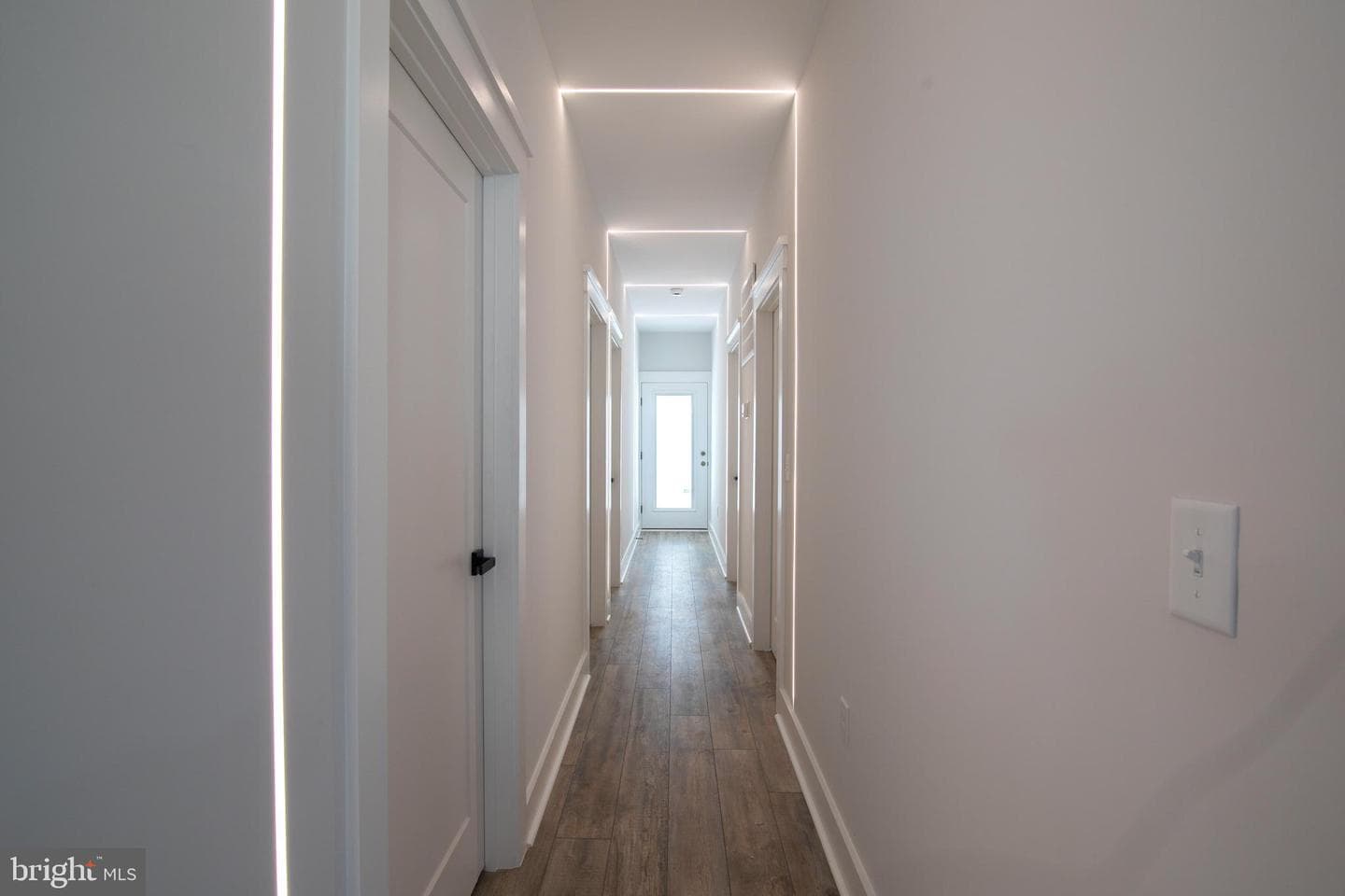 135 Locust Avenue photo 30