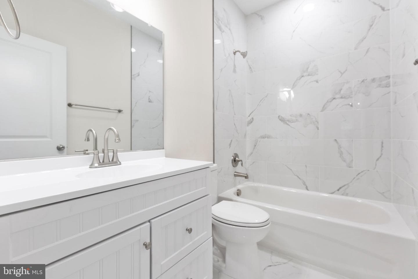 450 Lakeview Drive photo 34