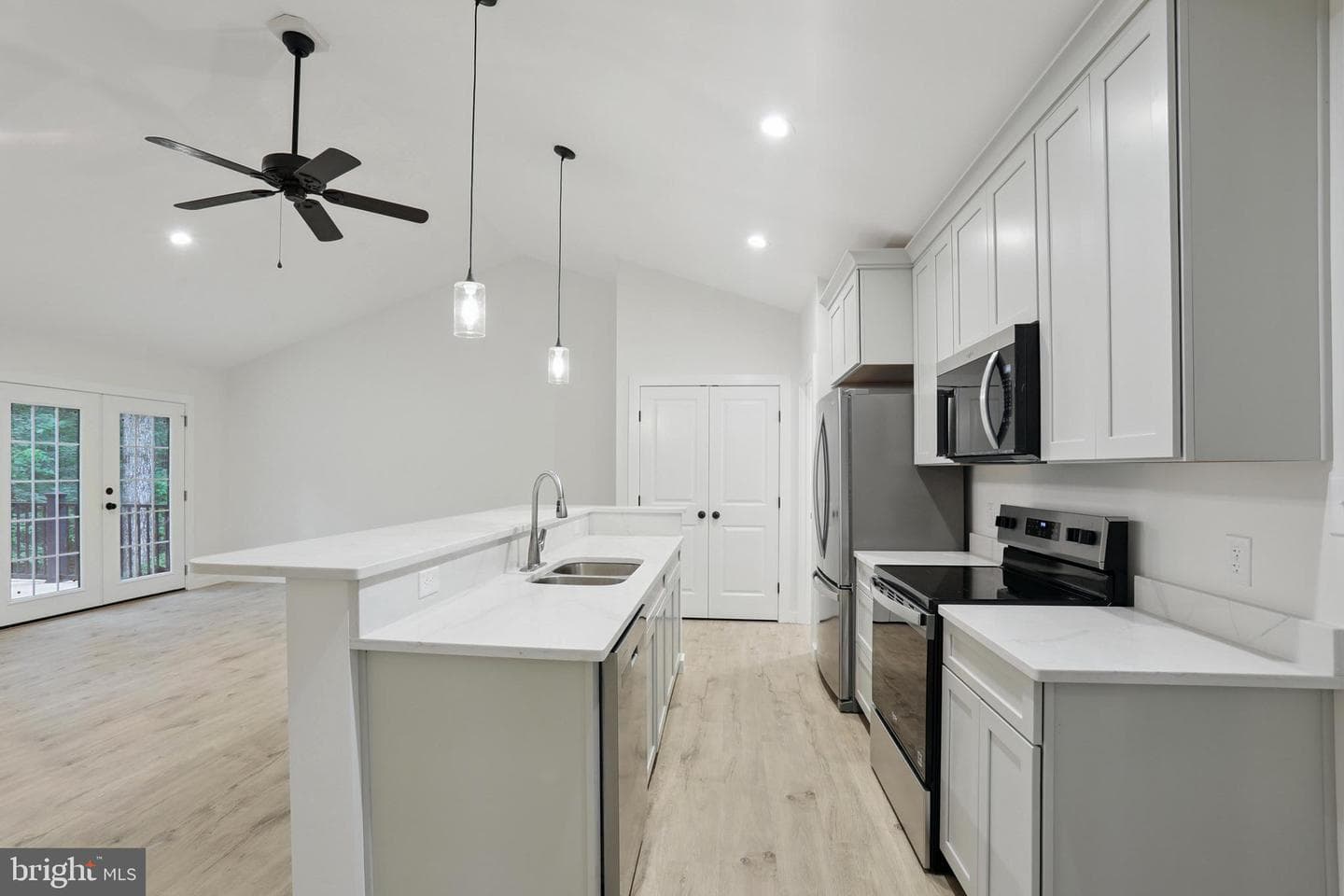53 Artisan Drive photo 7