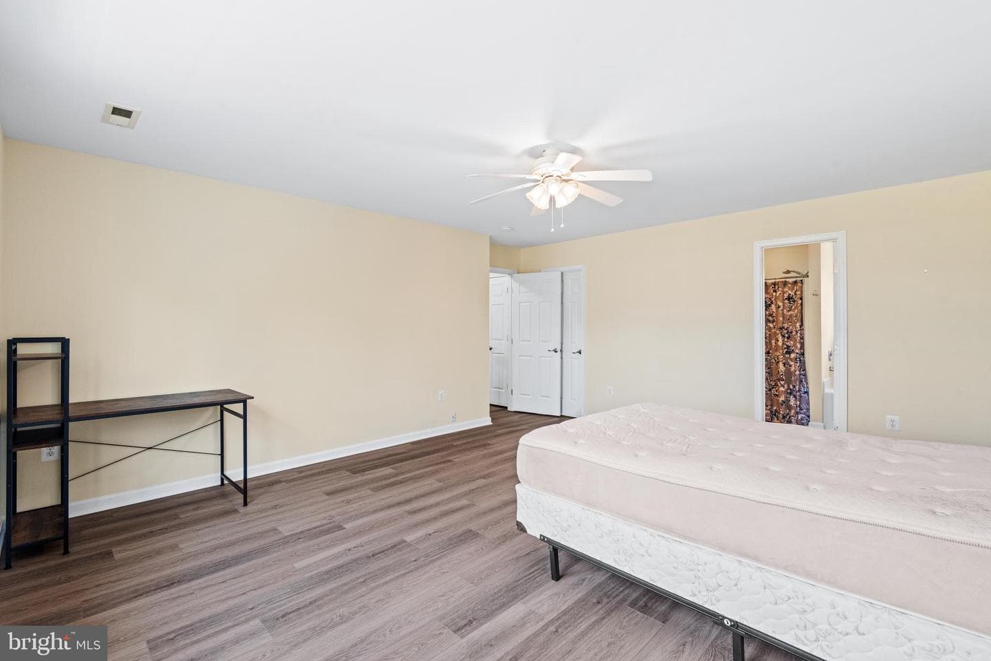 198 Federalist Way photo 15