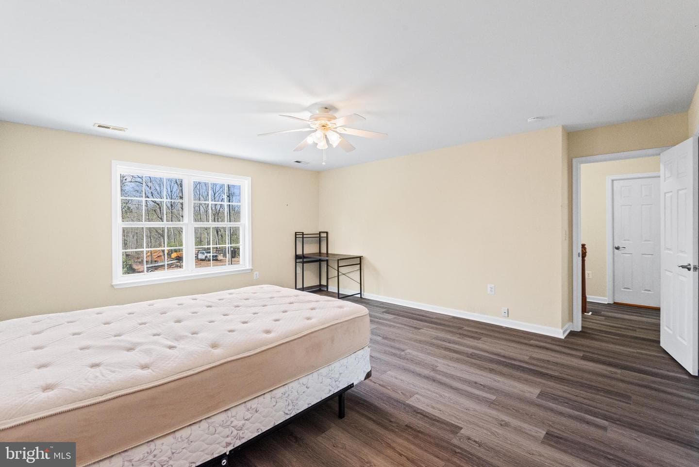 198 Federalist Way photo 16