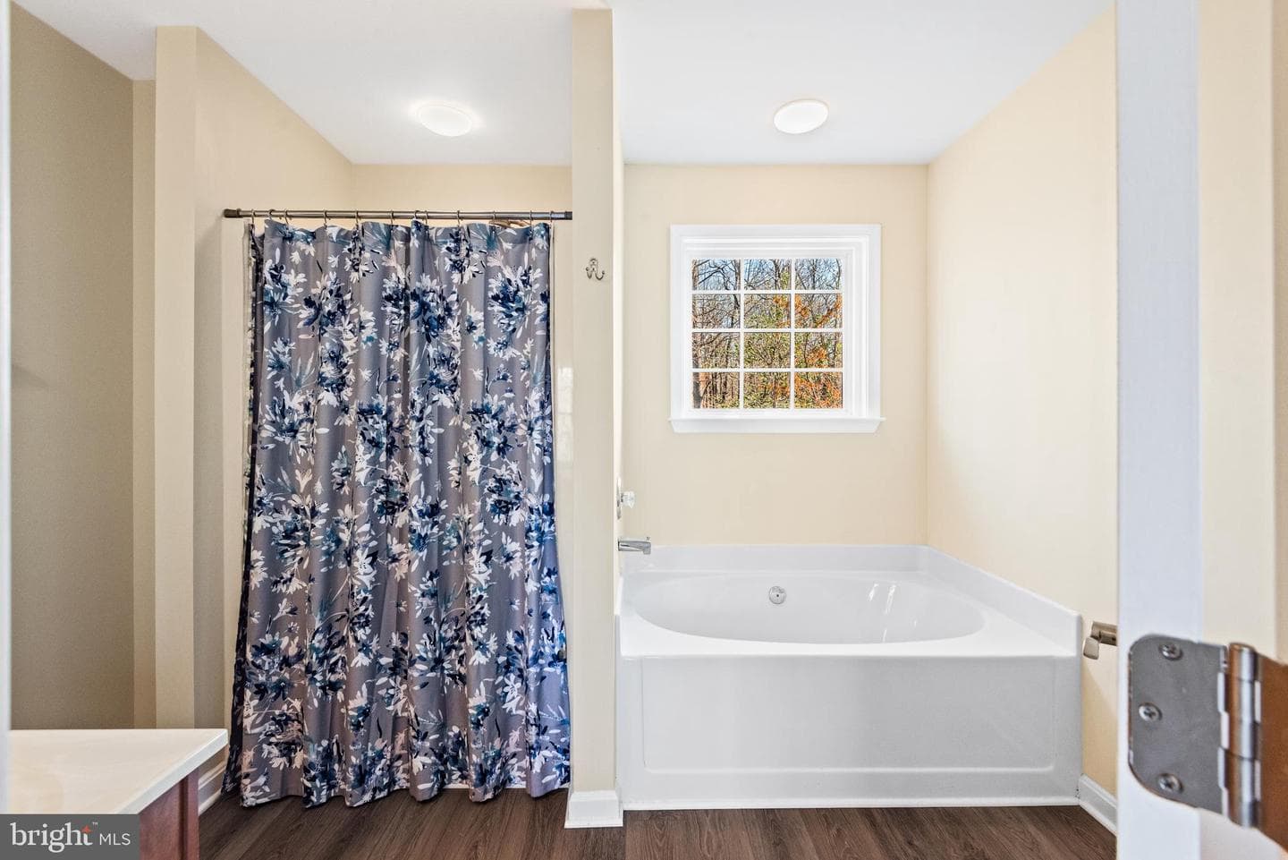 198 Federalist Way photo 17