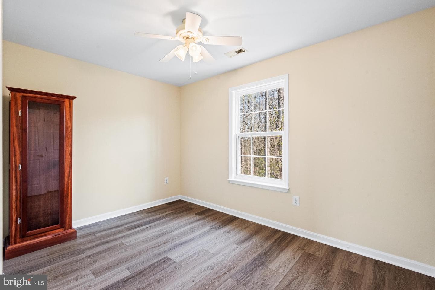 198 Federalist Way photo 23