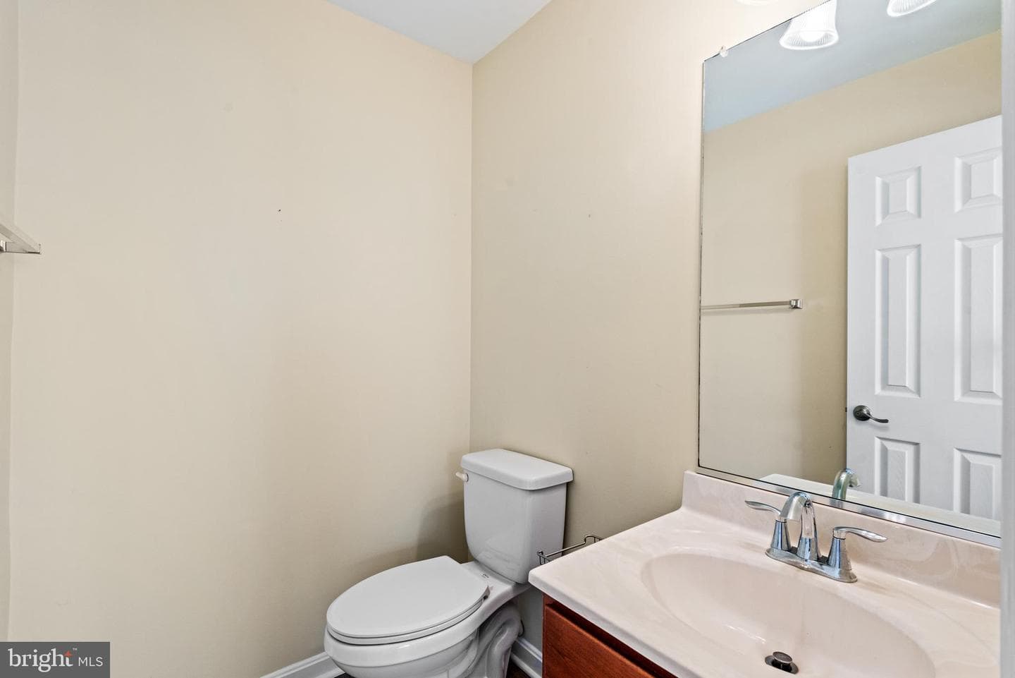 198 Federalist Way photo 26