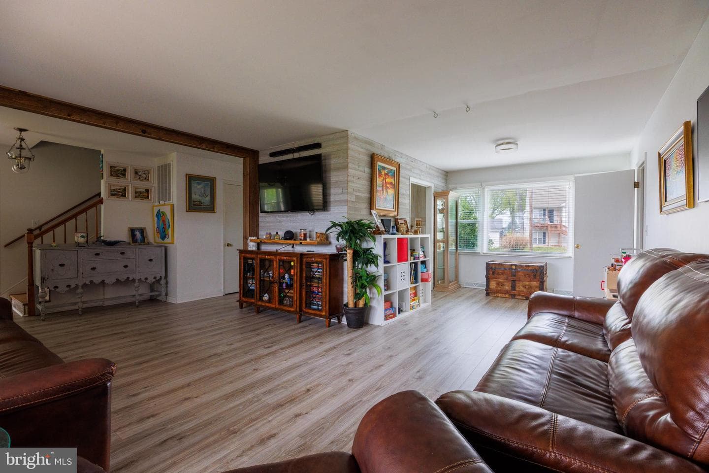 1519 Irving Avenue photo 10