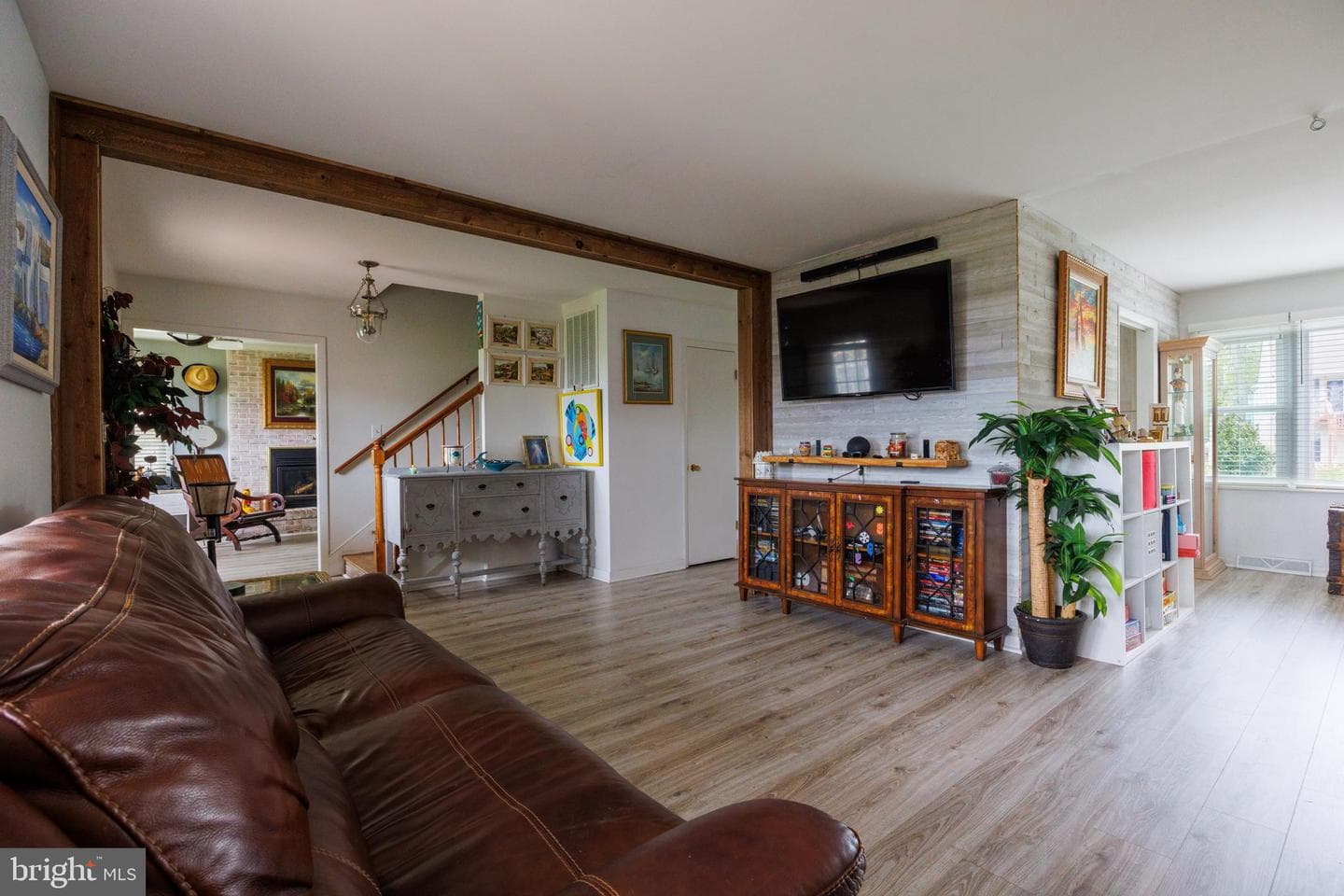 1519 Irving Avenue photo 6