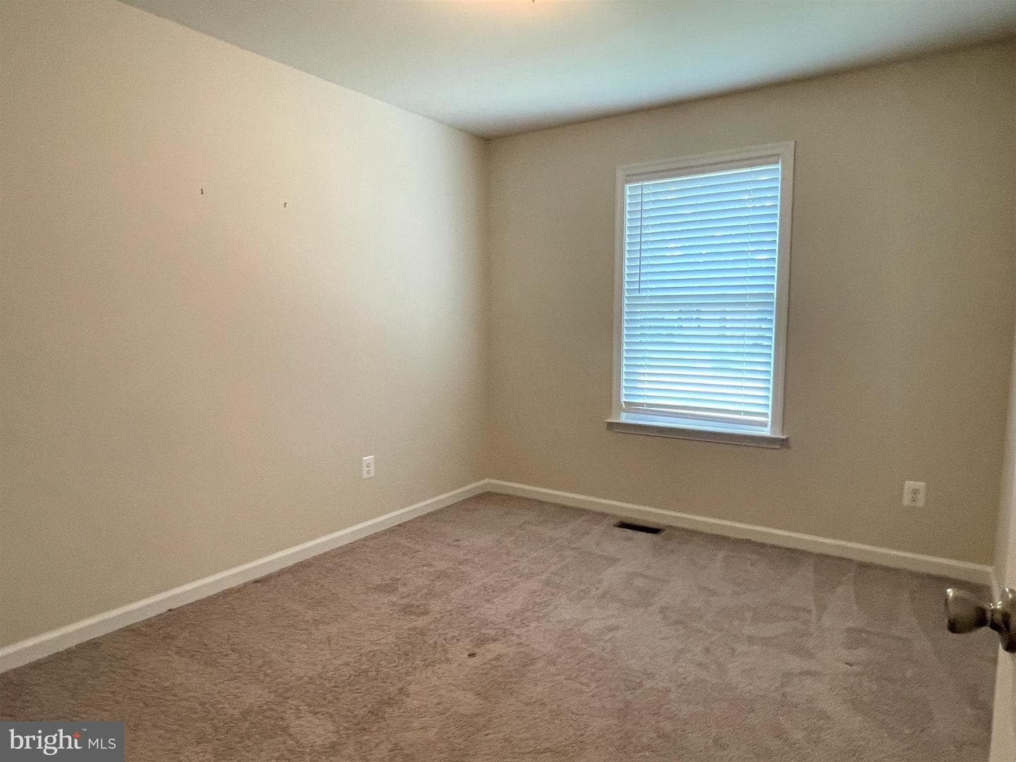 94 Oak Lane photo 10