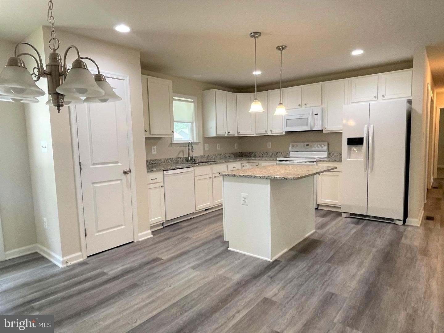 94 Oak Lane photo 9