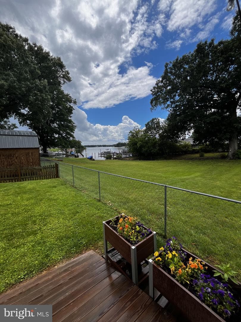 527 Monroe Bay Avenue photo 4