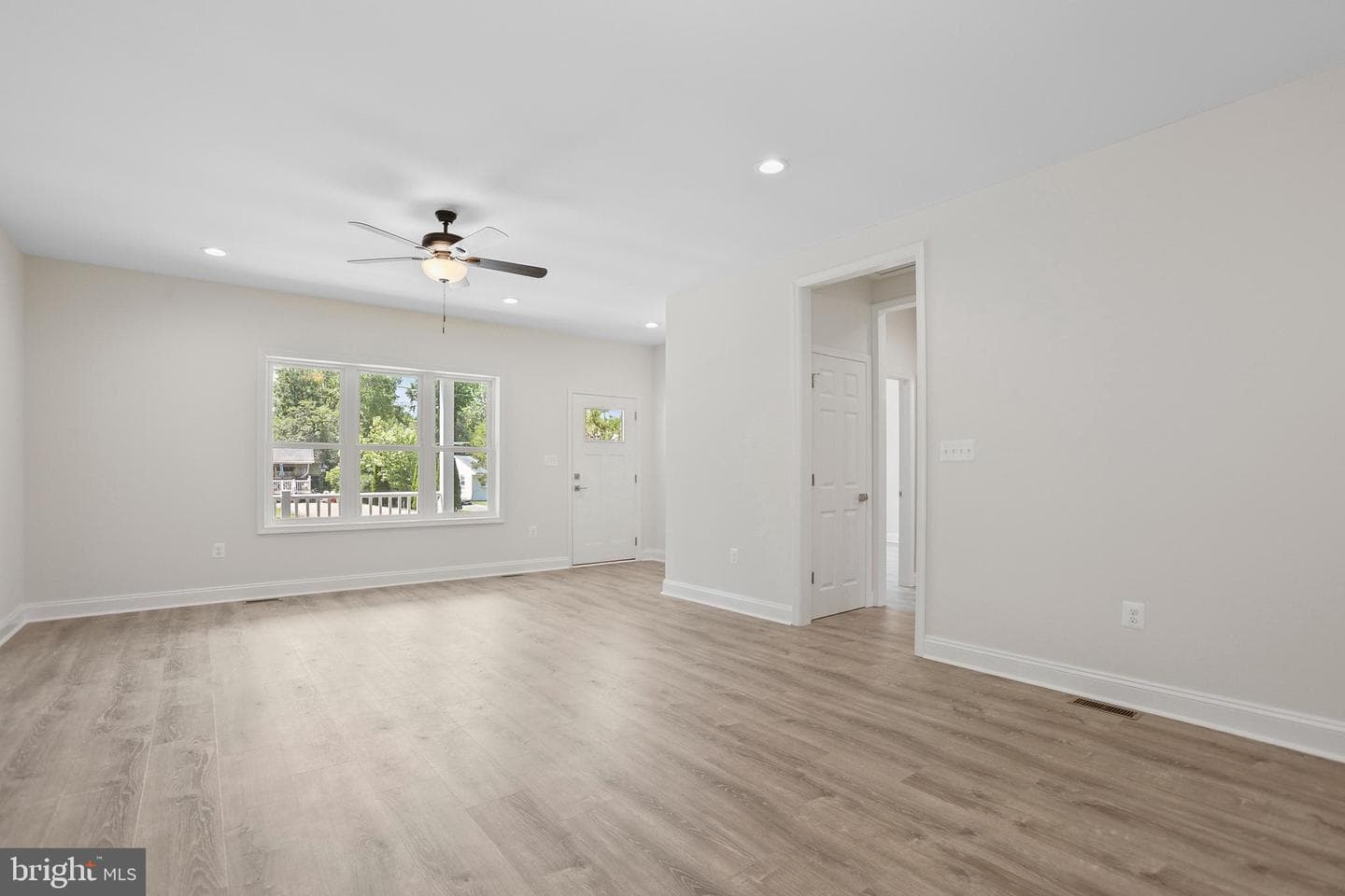 1448 Holly Vista photo 17