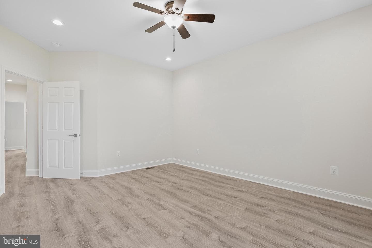 1448 Holly Vista photo 21