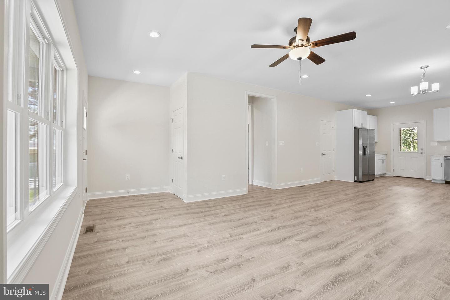 1448 Holly Vista photo 9