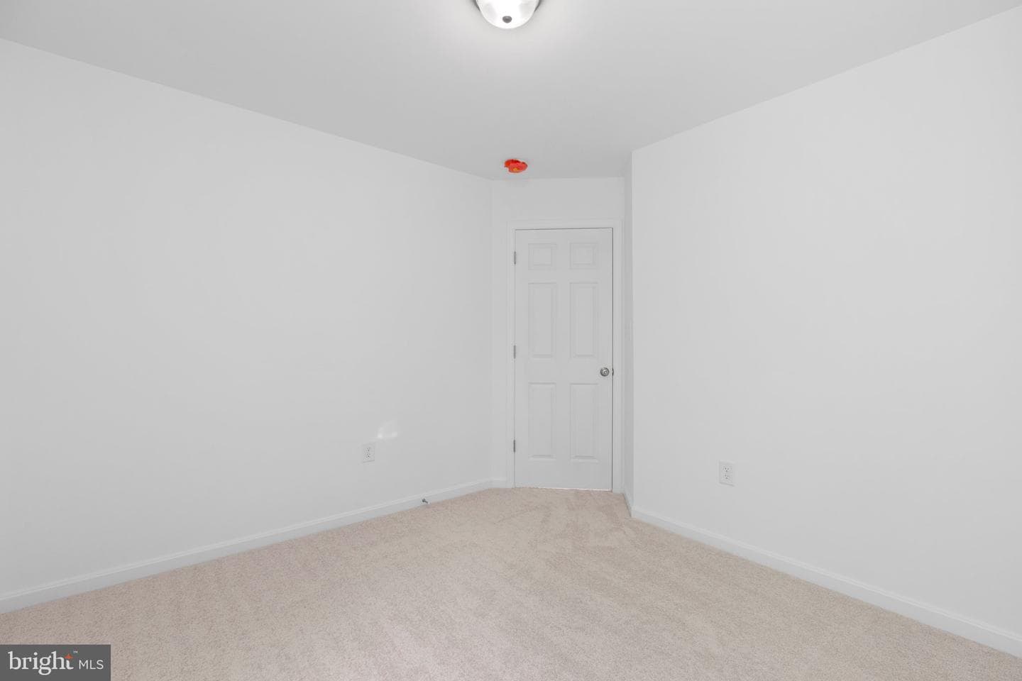 71 Laurel Lane photo 20