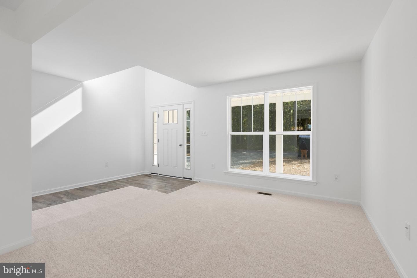71 Laurel Lane photo 5