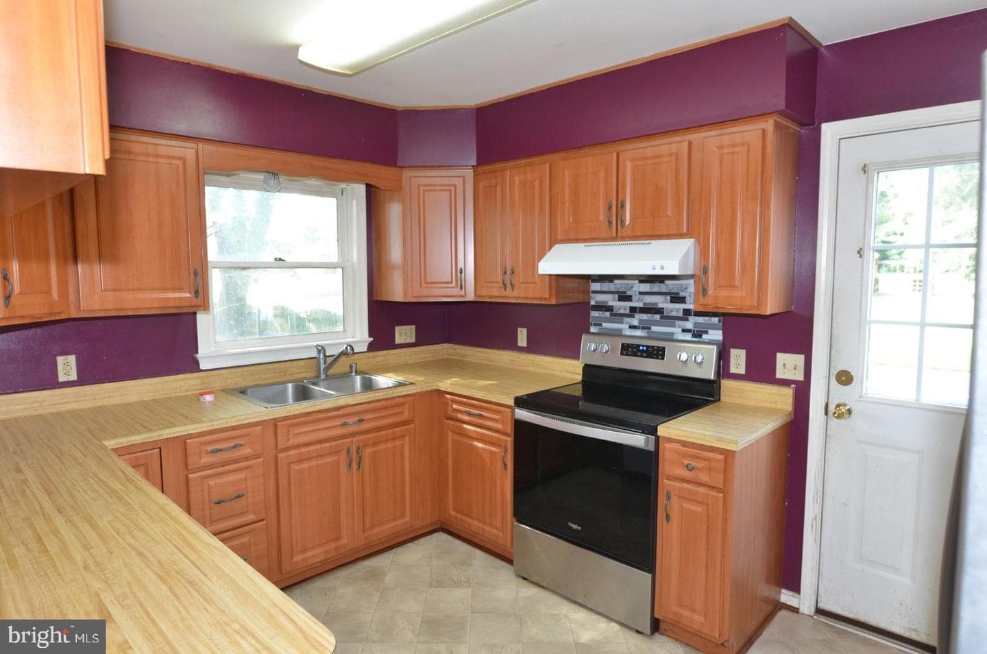 240 Cedar Avenue photo 11