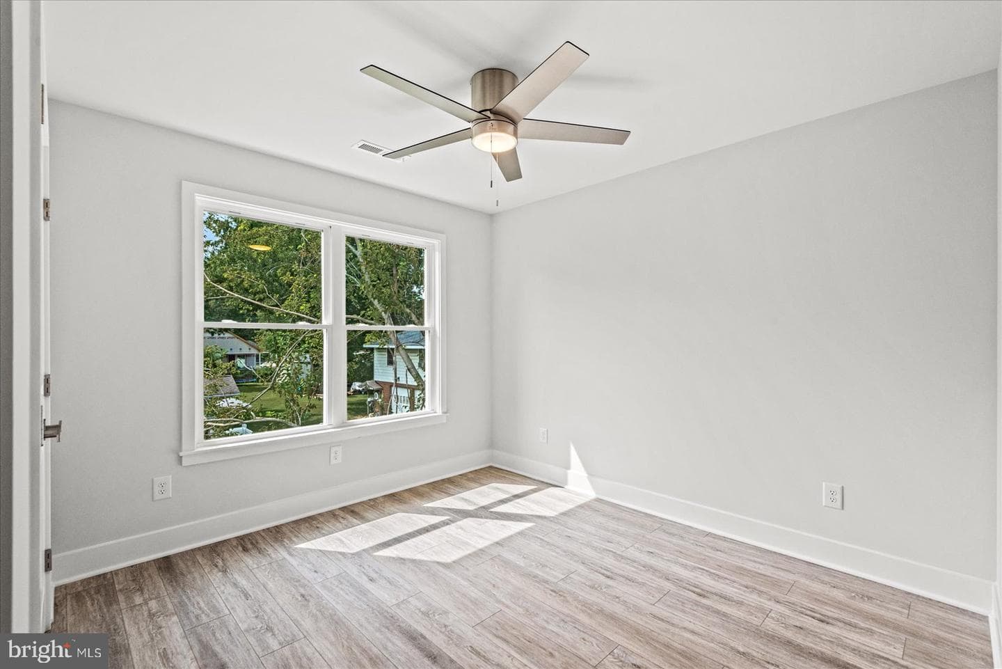 207 Lincoln photo 31