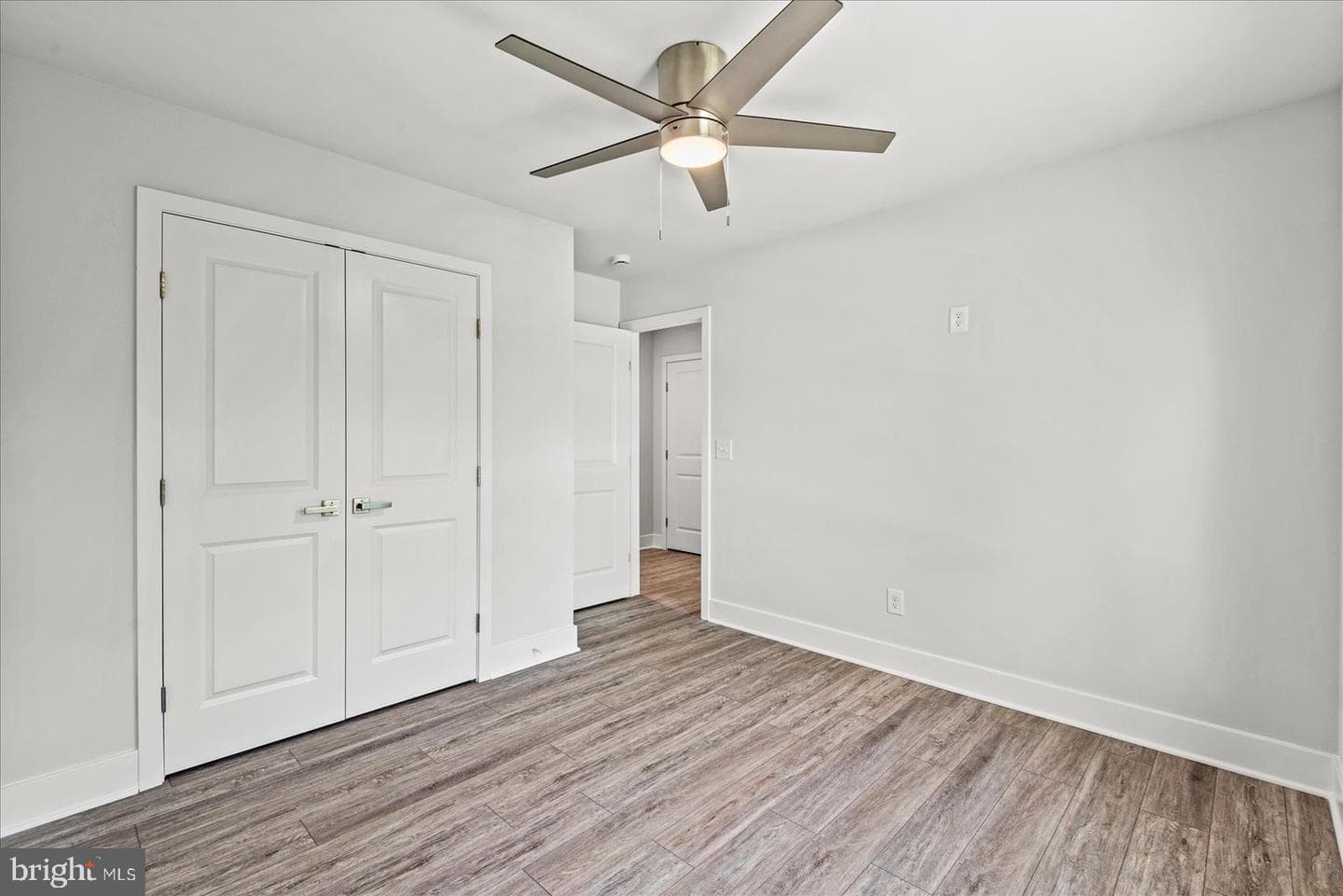 207 Lincoln photo 35