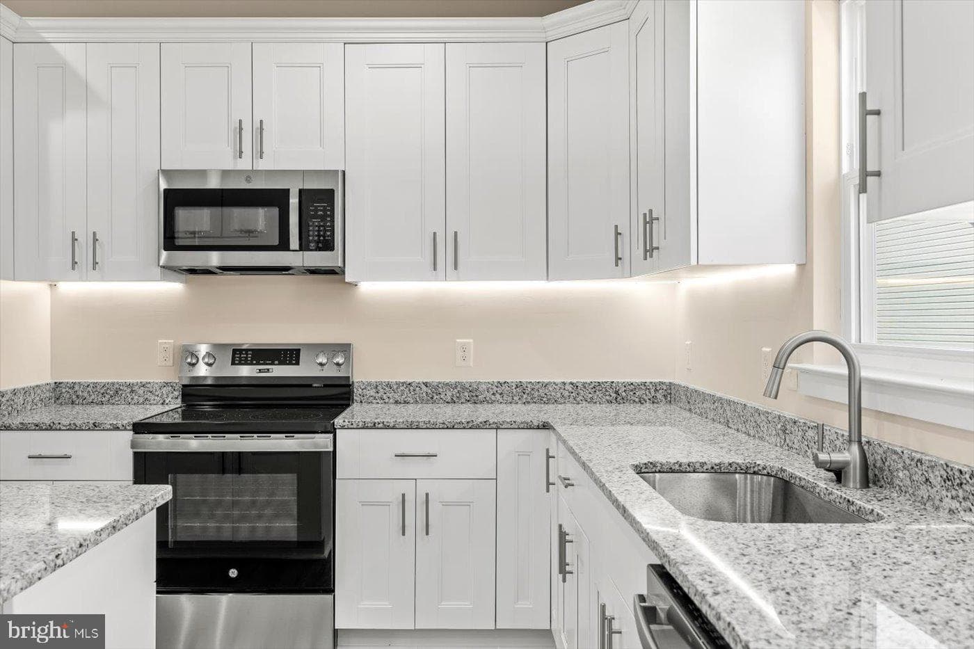 1419 S. Glebe Road photo 10
