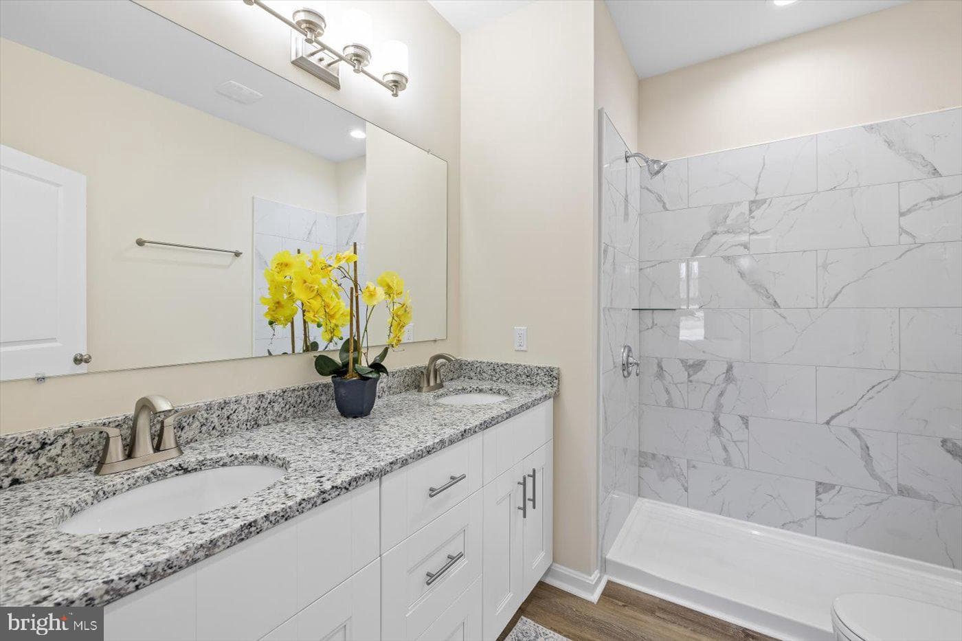 1419 S. Glebe Road photo 44