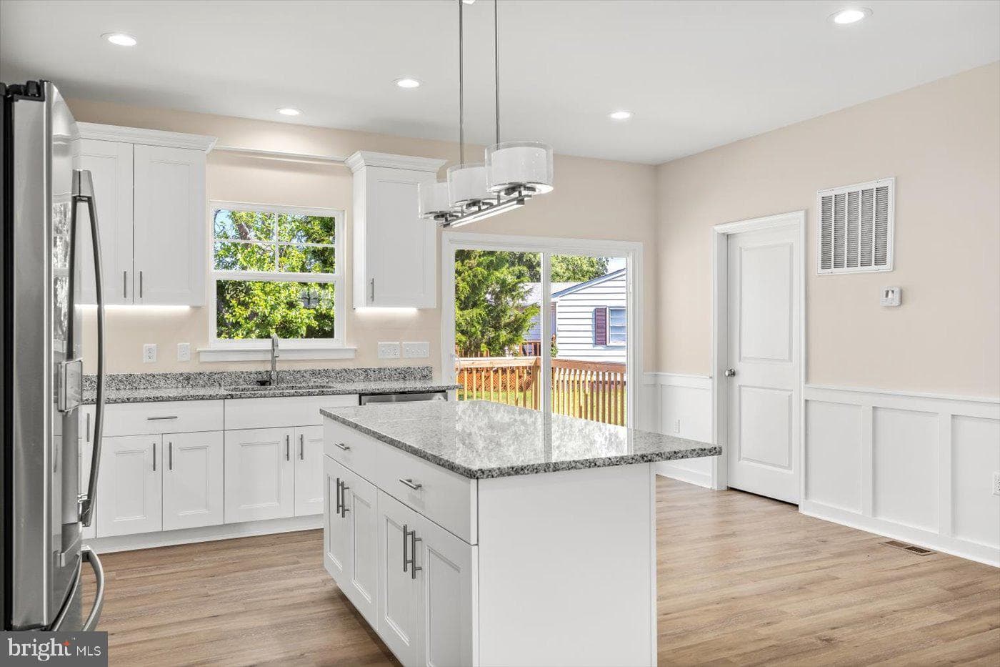 1419 S. Glebe Road photo 5
