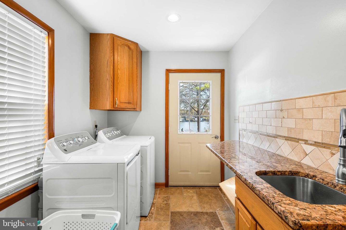 994 N Glebe Road photo 34