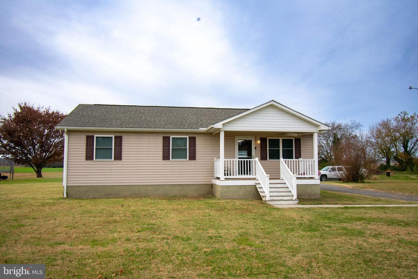 240 Sonnet Rd photo 2