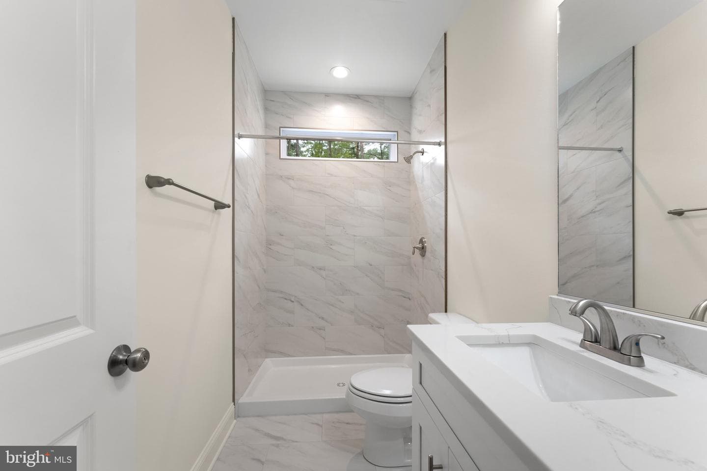 94 Dingley Road photo 29