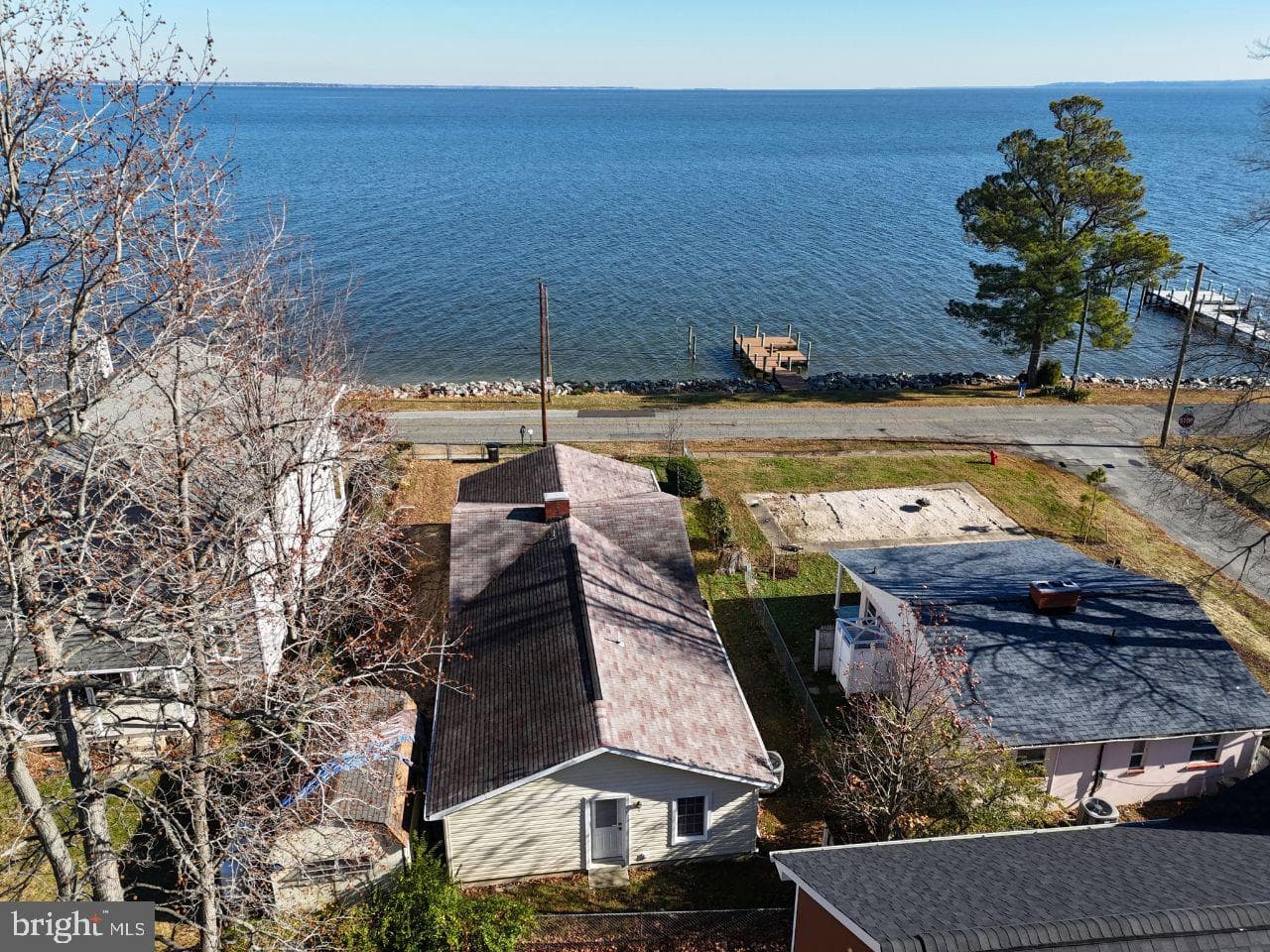 1117 Irving Avenue photo 3