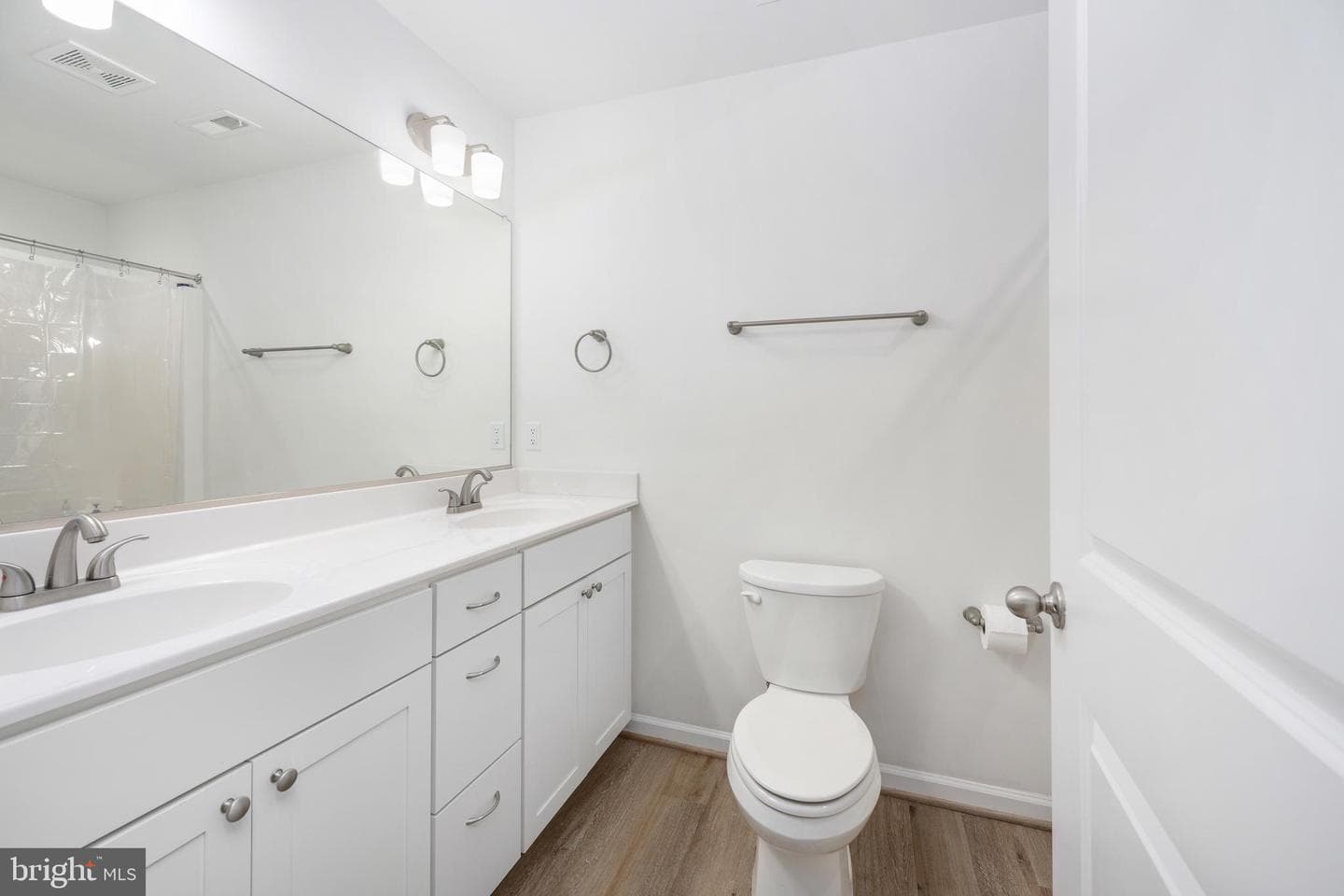 218 Shorewood Drive photo 20