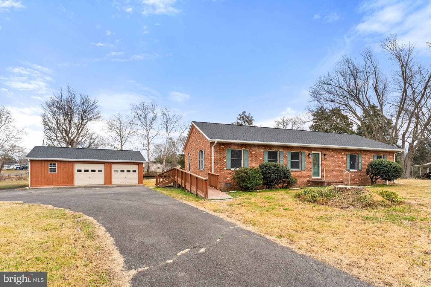 186 East Potomac Drive photo 3